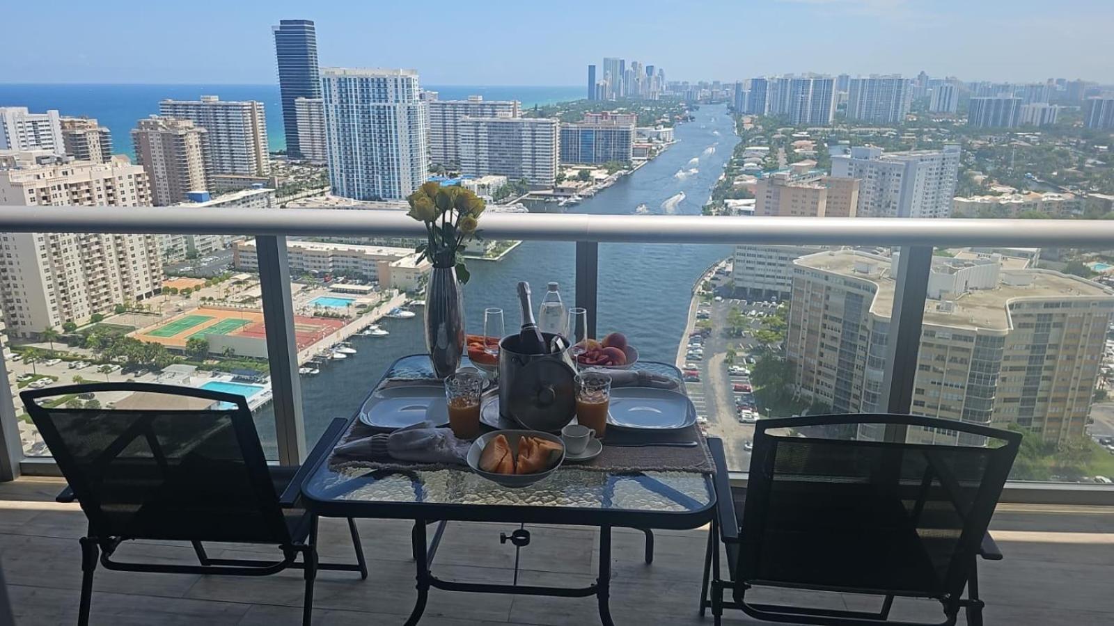 Ocean Views - Pool & Gym - Pet Friendly - Close To Beach Hallandale Beach Dış mekan fotoğraf