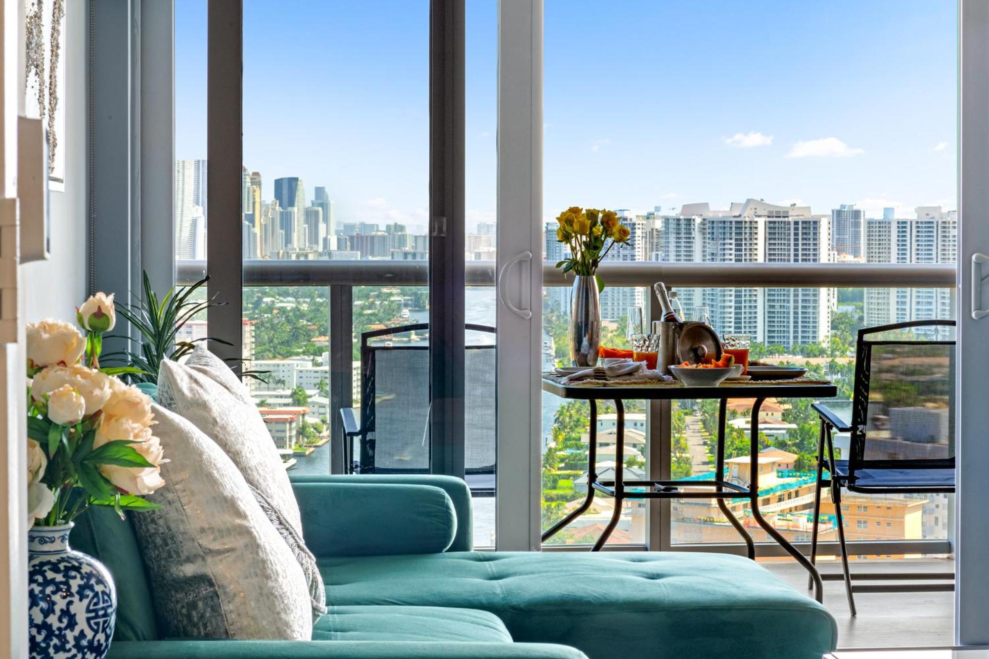 Ocean Views - Pool & Gym - Pet Friendly - Close To Beach Hallandale Beach Dış mekan fotoğraf